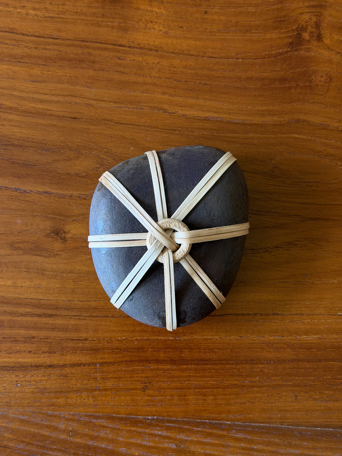 Cane-Wrapped Pebbles - Set of 5: Natural / Black