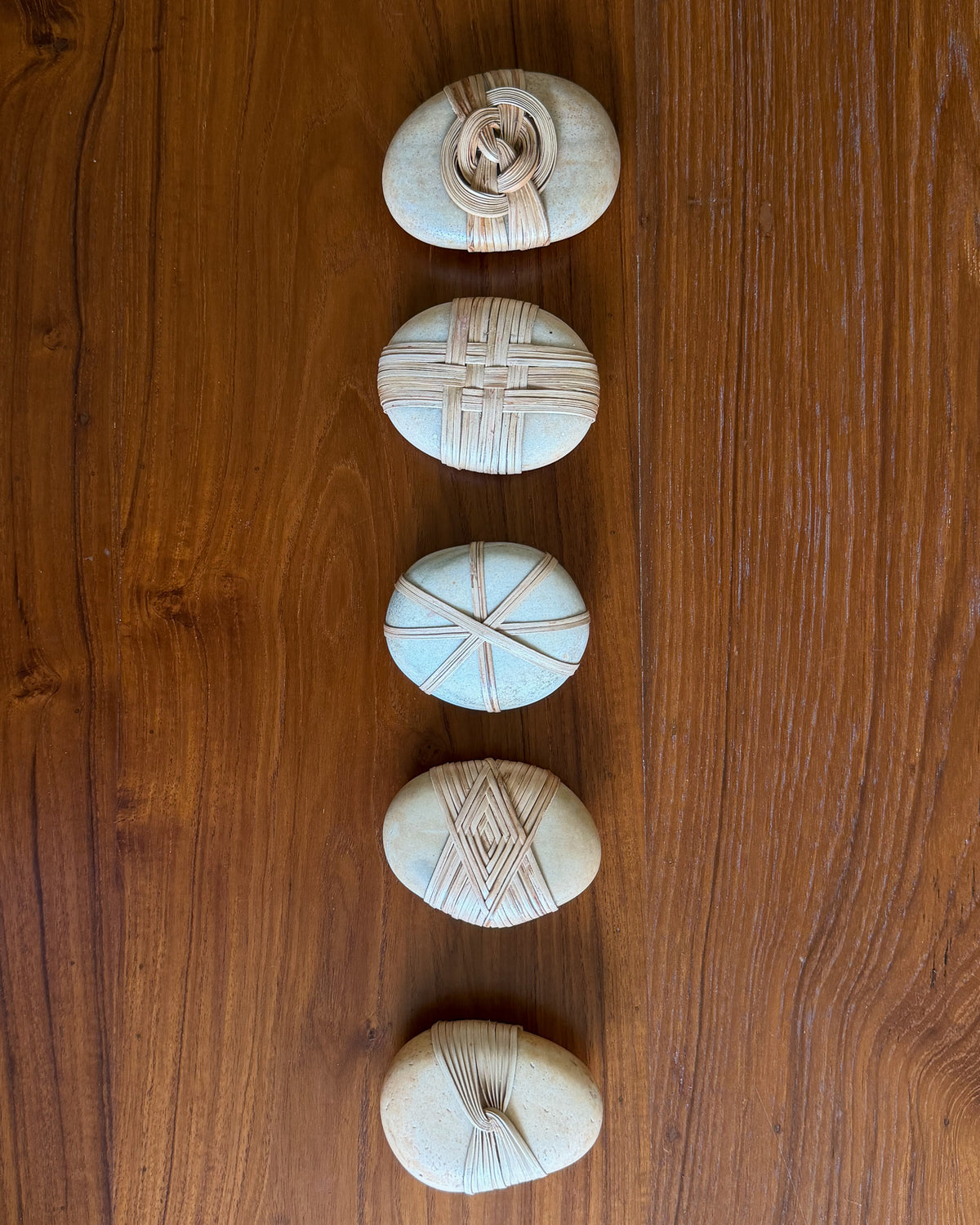 Cane-Wrapped Pebbles - Set of 5: Natural / White