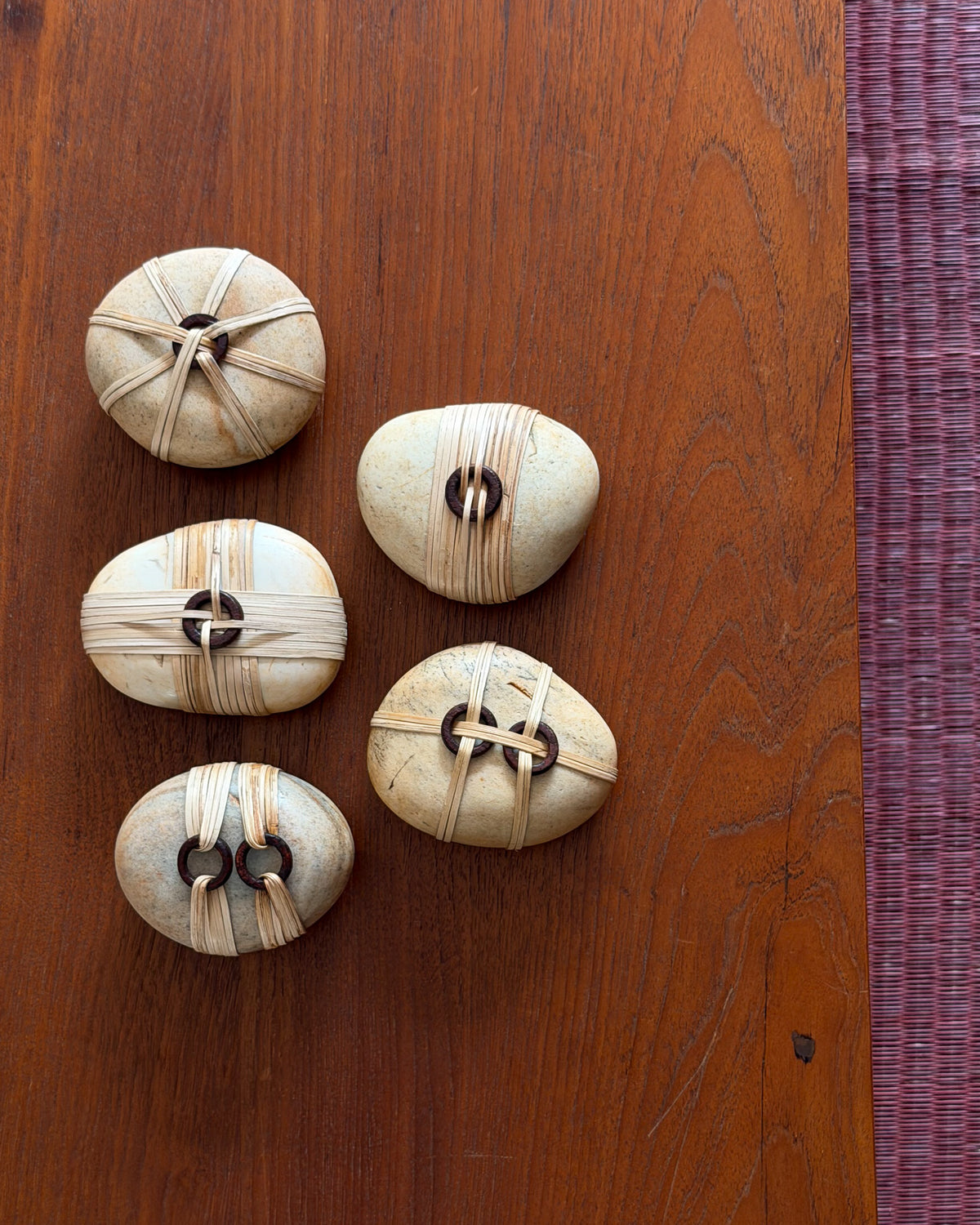 Cane-Wrapped Pebbles - Set of 5: Natural / White